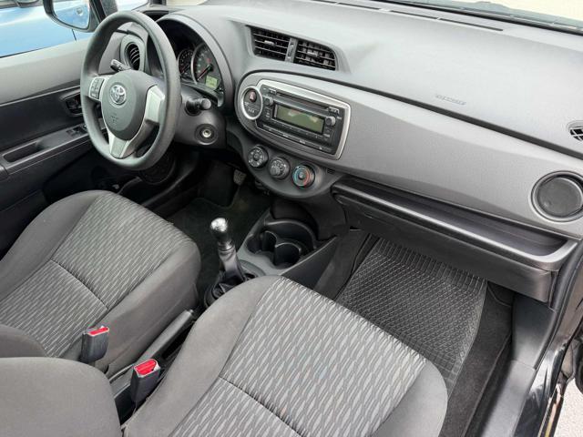 TOYOTA Yaris 1.0 5 porte Lounge