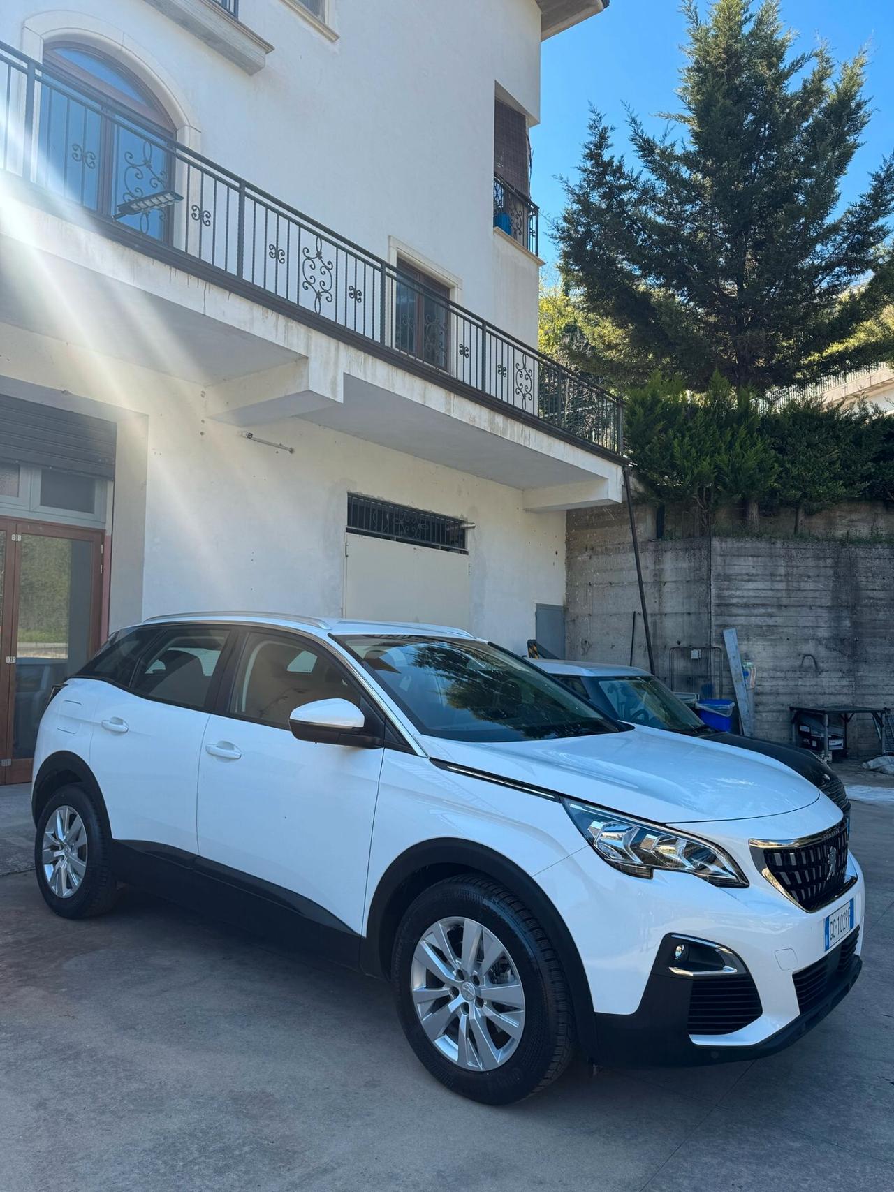 Peugeot 3008 BlueHDi 130 S&S EAT8 Allure