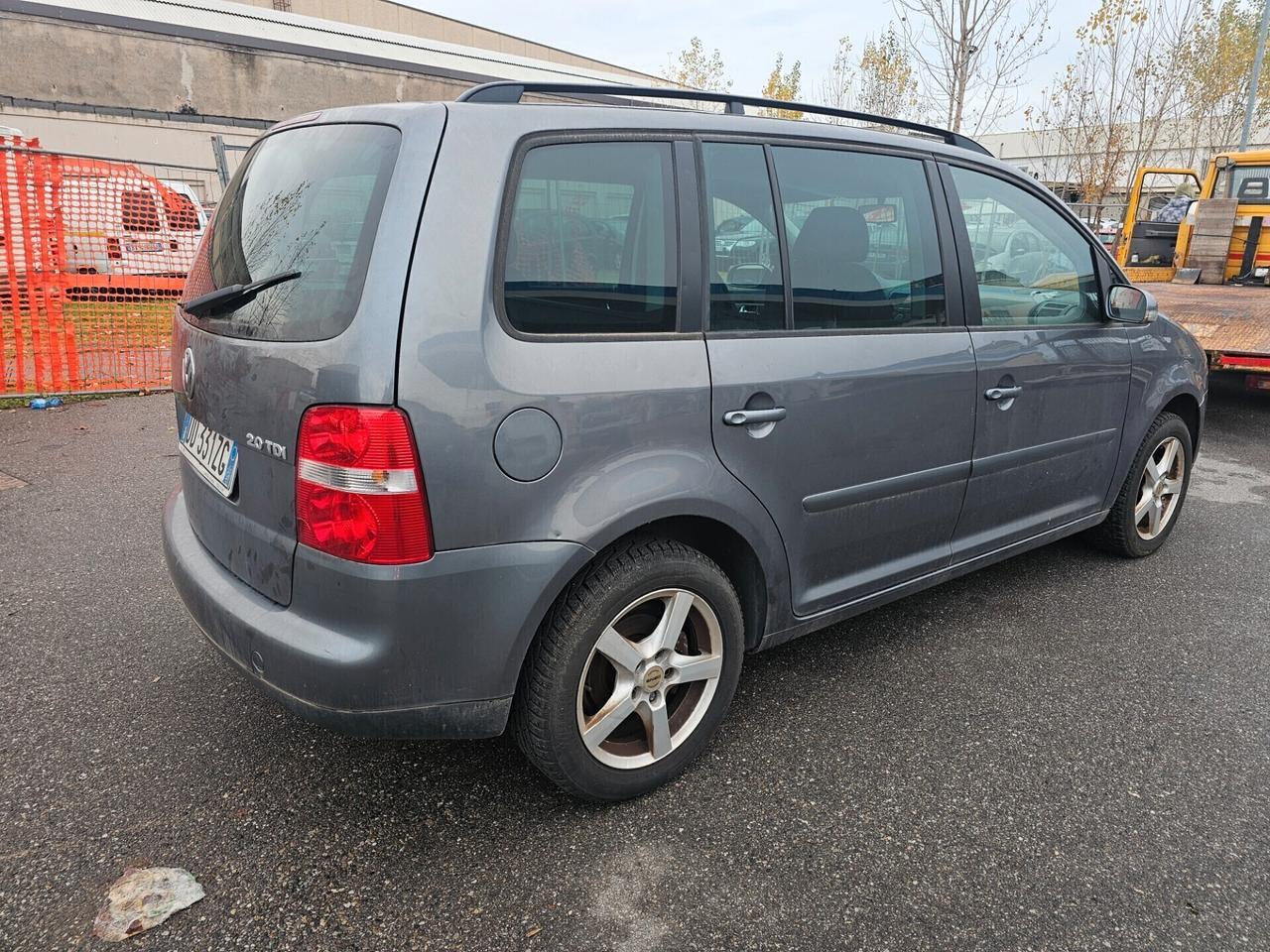 Volkswagen Touran 2.0 16V TDI Highline