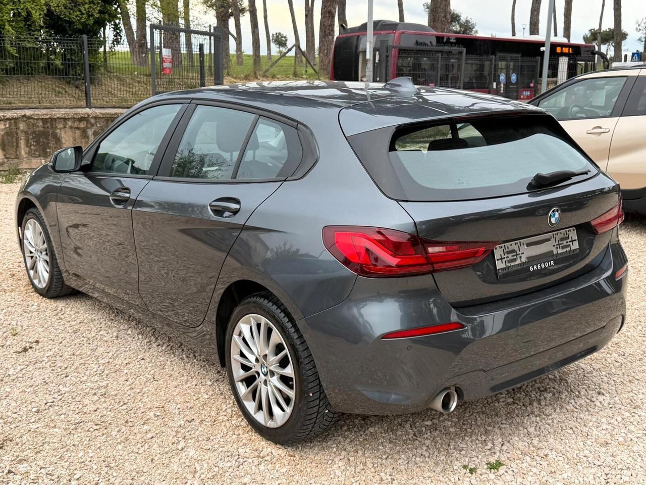 Bmw 116 116d 5p. Advantage