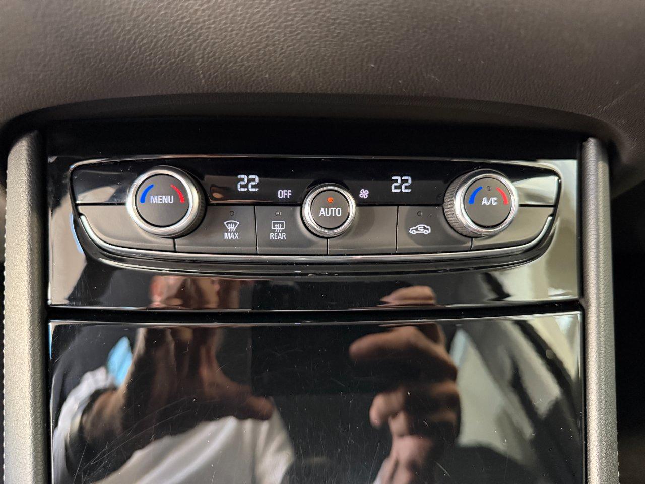Opel Grandland X 1.2 Innovation s&s 130cv-18"-Camera-Carplay-Cinghia Sost.