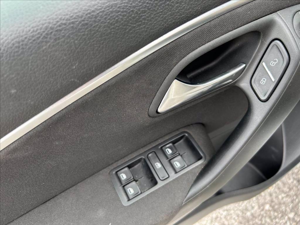 VOLKSWAGEN Polo 5p 1.4 tdi Comfortline 75cv del 2015