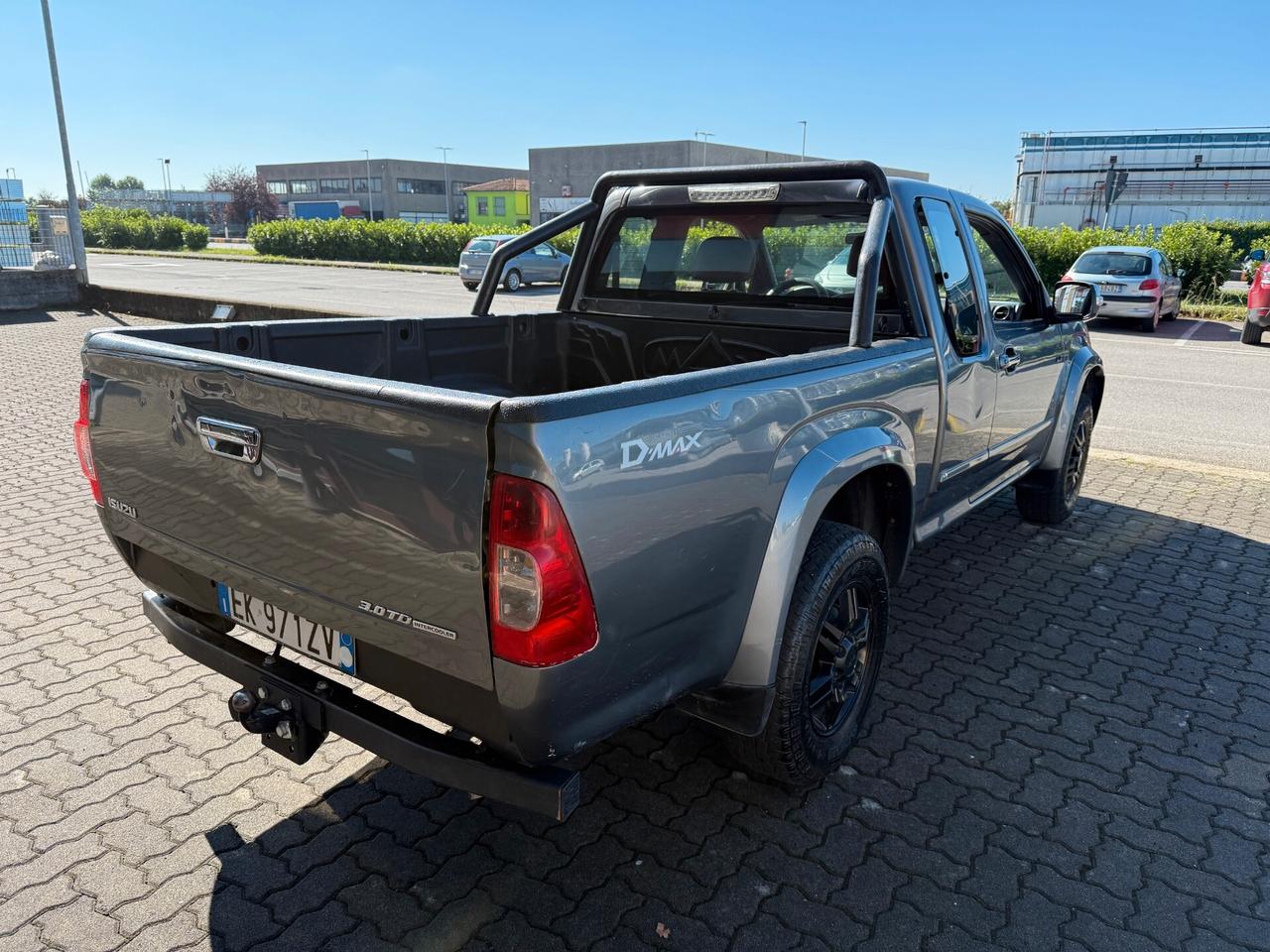 Isuzu D-Max 3.0 TD 4WD , AUTOMATICO, GANCIO TRAINO, AUTOCARRO