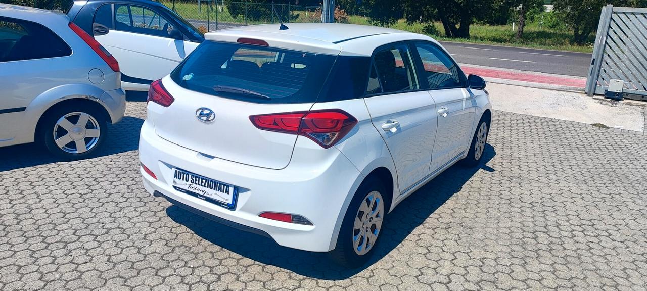 Hyundai i20 1.2 5 porte Go