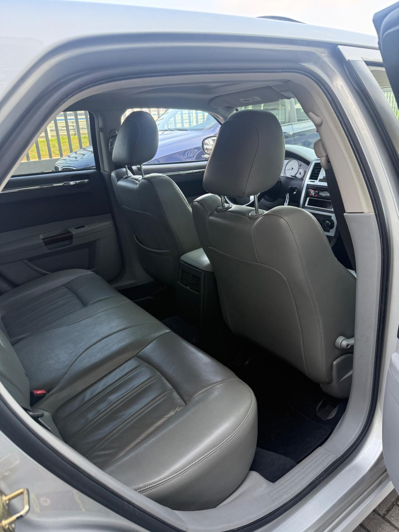 Chrysler 300C 3.0 V6 CRD cat DPF Touring