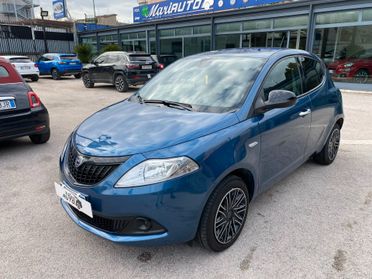 Lancia Ypsilon 1.0 FireFly 5 porte S&S Hybrid Silver Plus