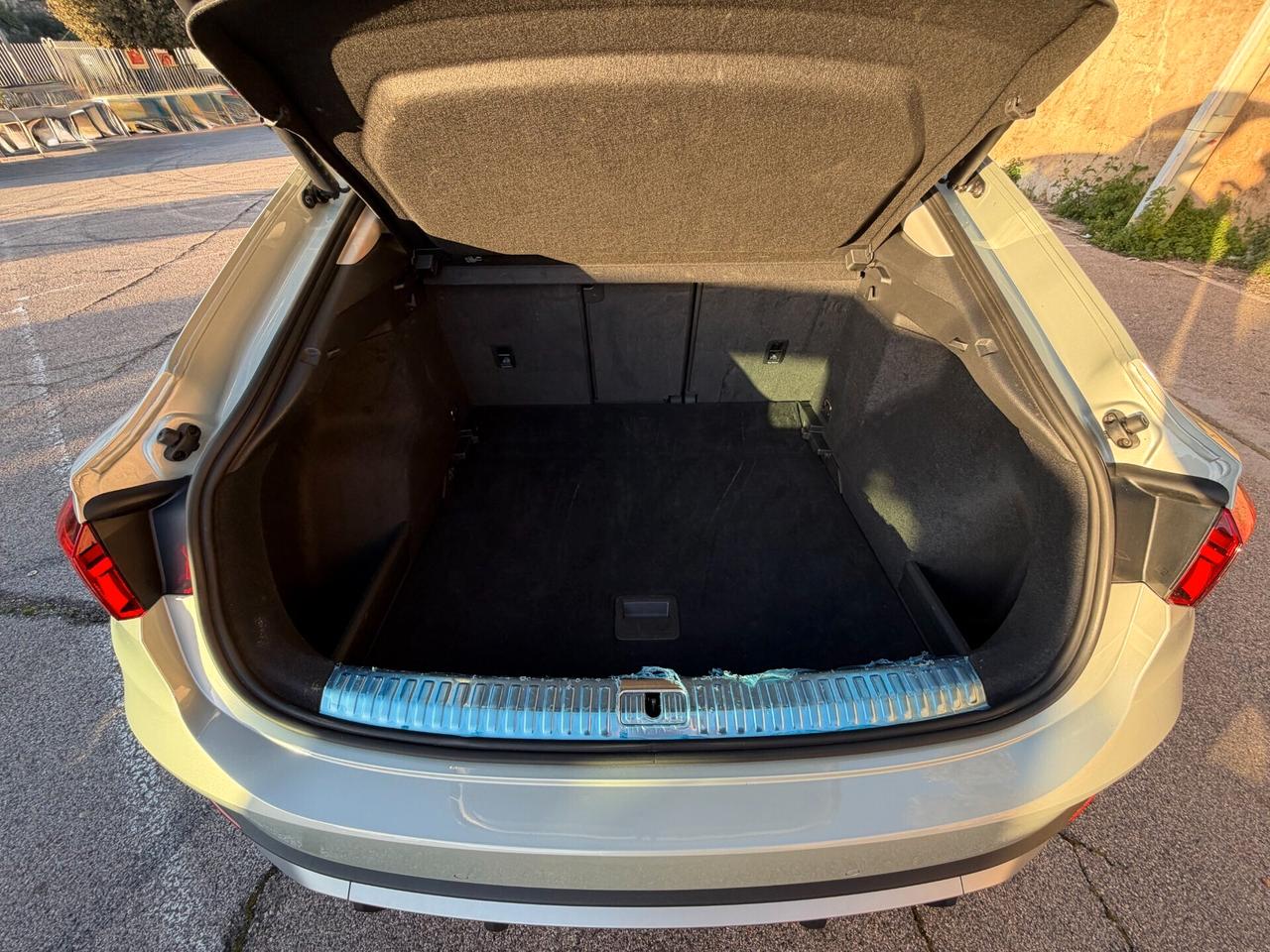 Audi Q3 SPB S-LINE/2.0 150CV/SOLO 37000KM/IVA ESPOSTA