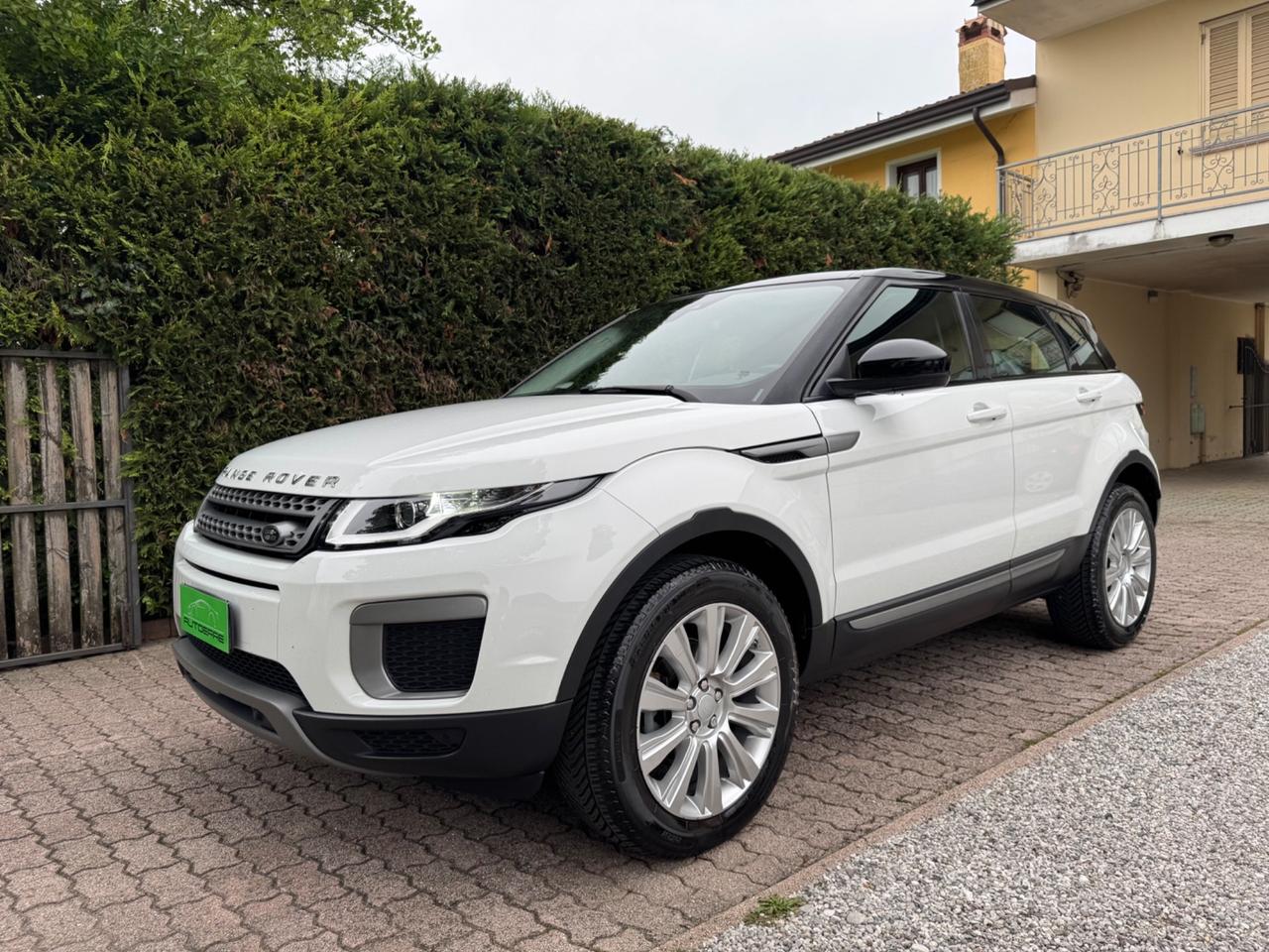 Land Rover Range Evoque 2.0 eD4 5p. SE Dynamic