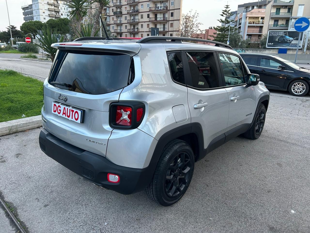 Jeep Renegade 1.6 Mjt 120 CV 2015 Navigatore