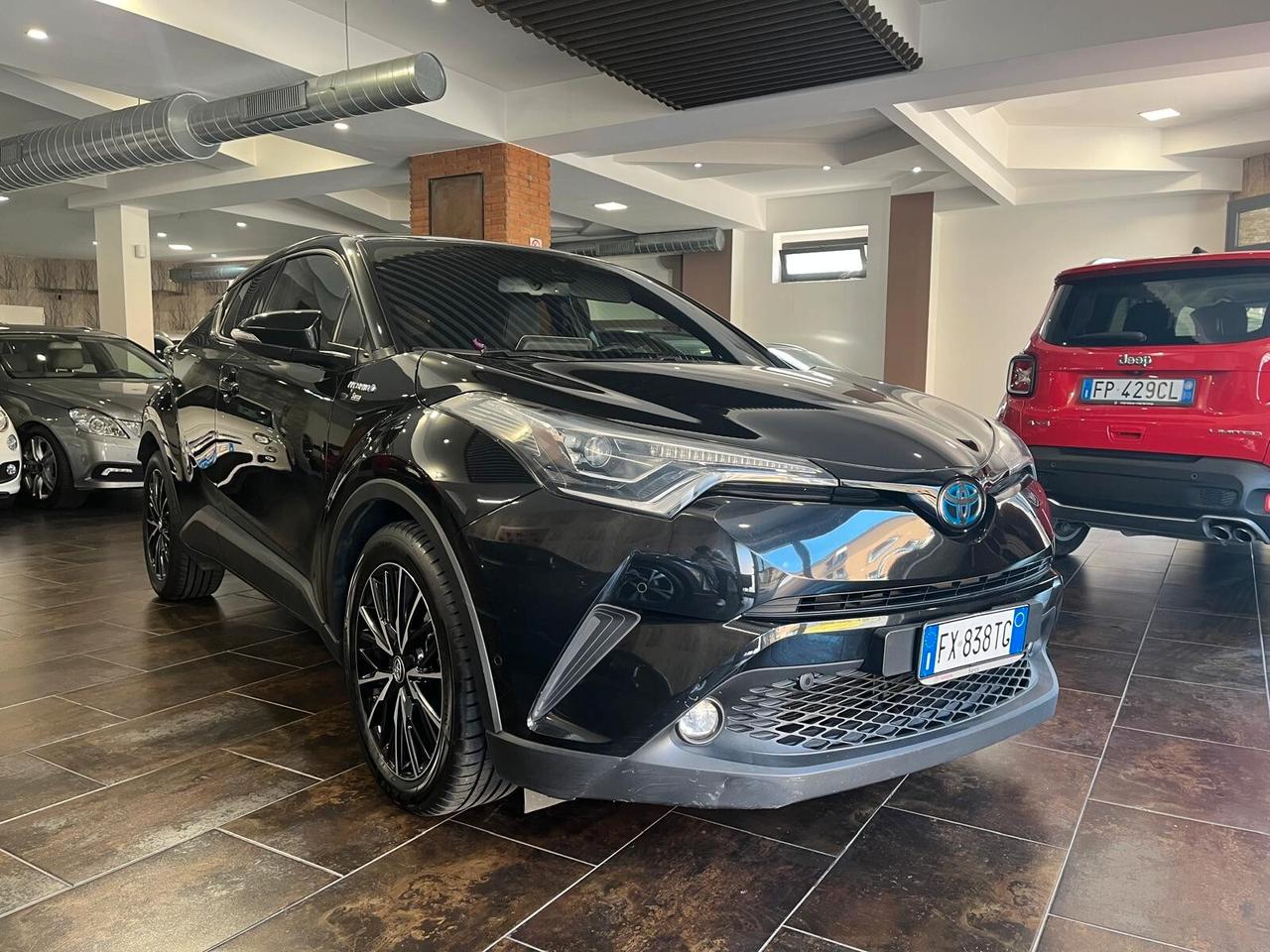Toyota C-HR 1.8 Hybrid E-CVT Lounge