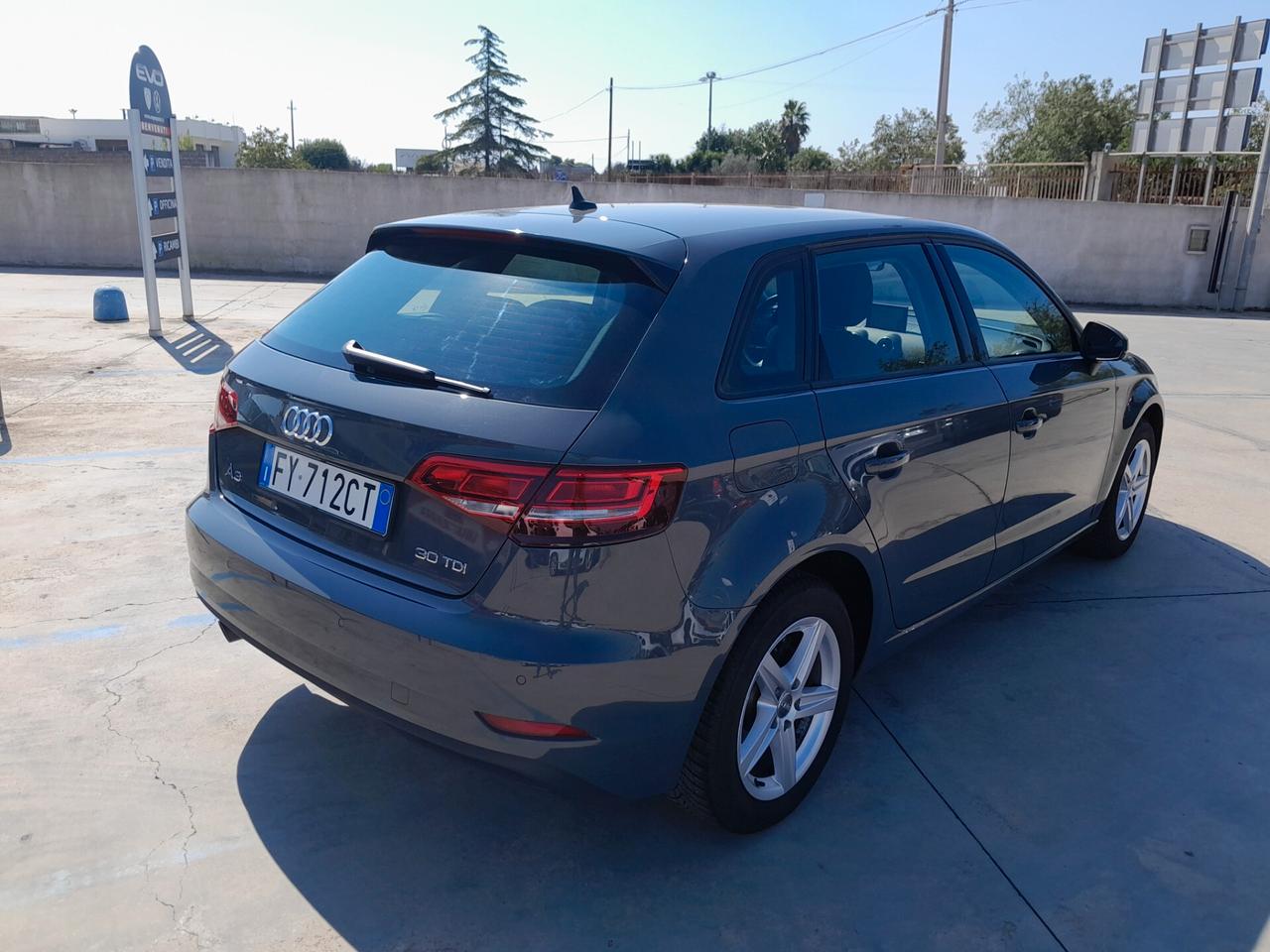 AUDI A3 SPORTBACK 30 1.6 TDI 115CV CAMBIO AUTOMATICO