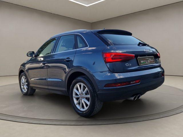 AUDI Q3 2.0 TDI 120 CV Business