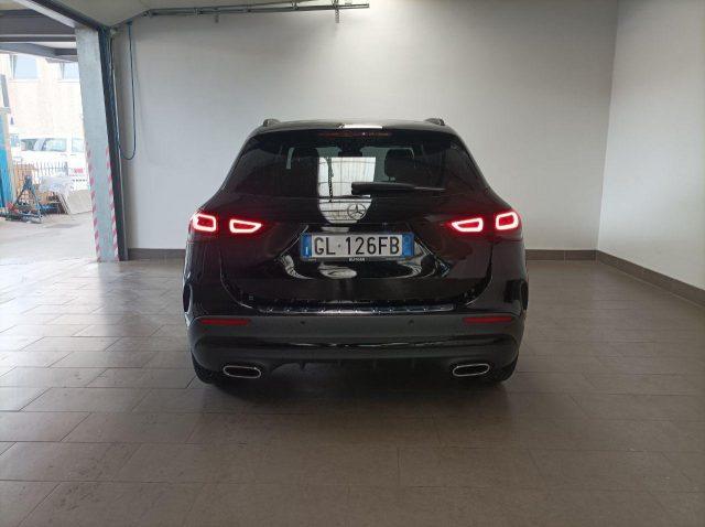 MERCEDES-BENZ GLA 200 d Automatic Premium