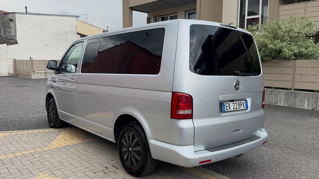 Volkswagen Multivan 2.0 TDI 140CV 9 posti
