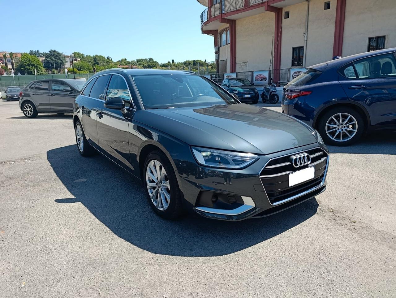 Audi A4 Avant 35 TDI/163 CV S tronic line edition