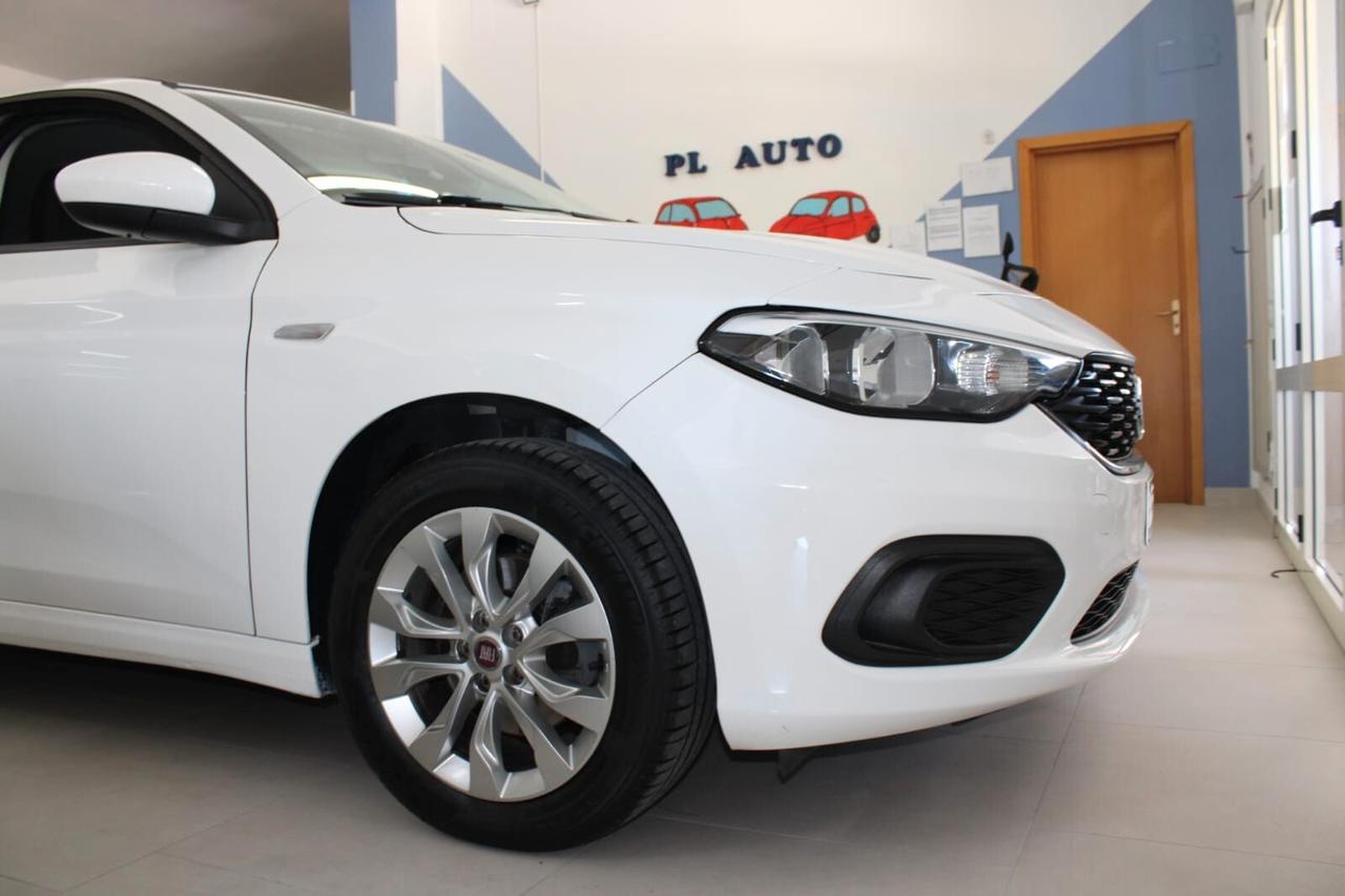 Fiat Tipo 1.6 Mjt S&S 5 porte S-Design
