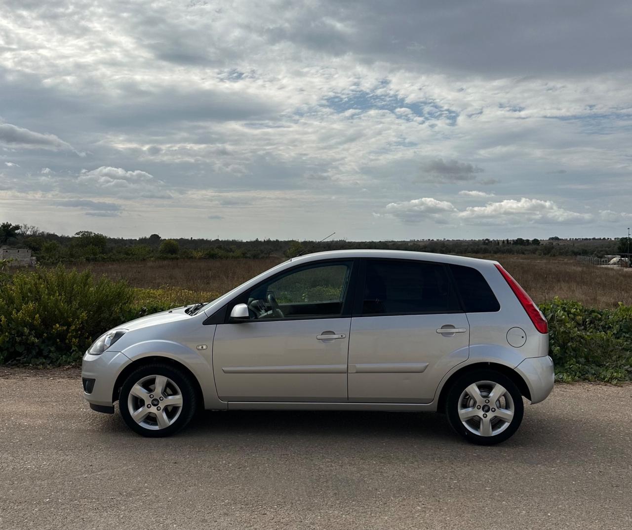 Ford Fiesta 1.4 TDCi 5p. Titanium