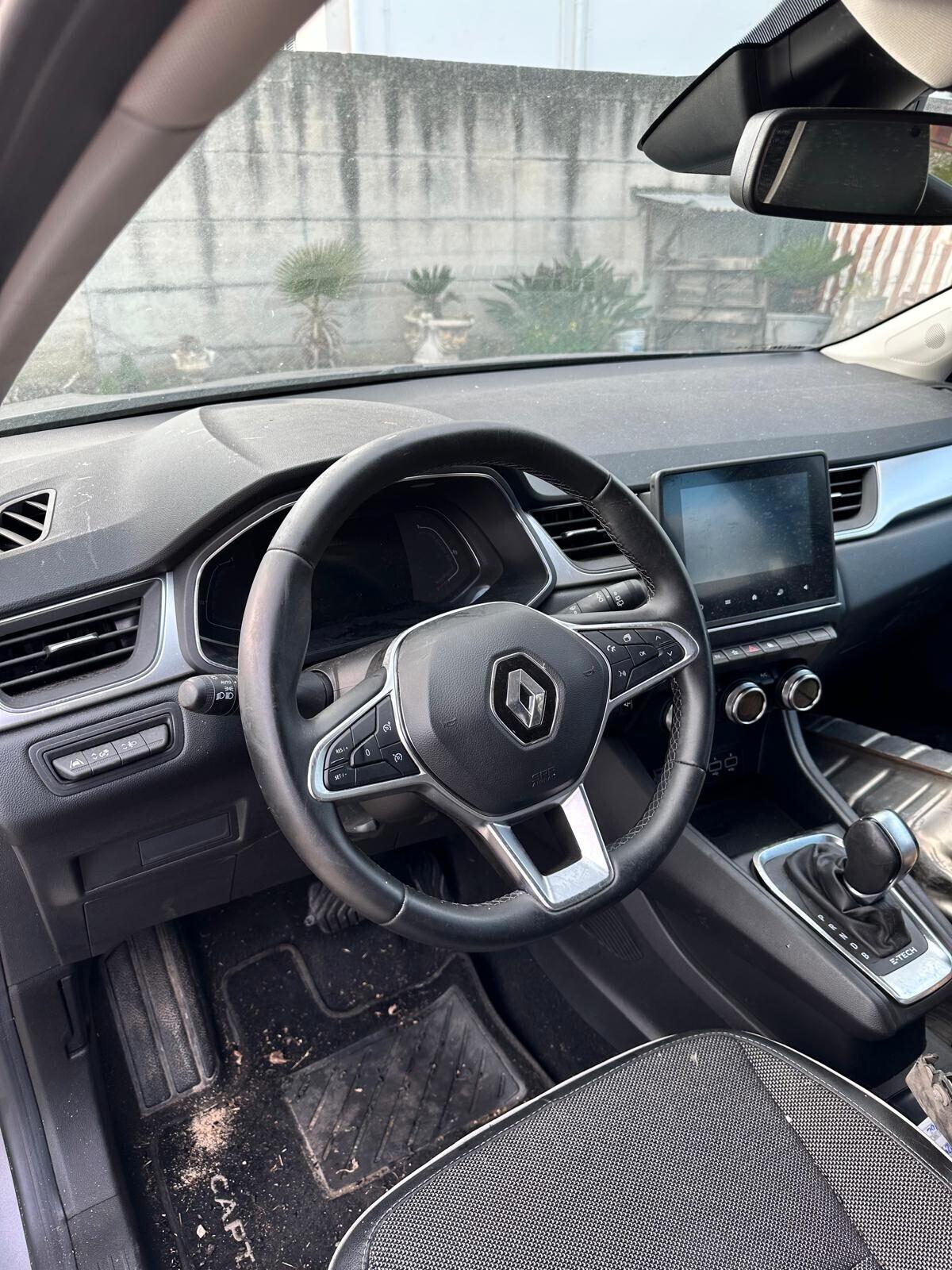 Renault Captur Hybrid Sinistrata Incidentata