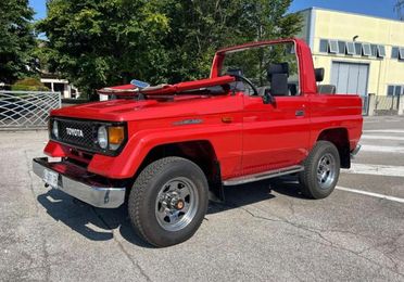 TOYOTA Land Cruiser LJ 70 2.4td cabrio [Restaurata]