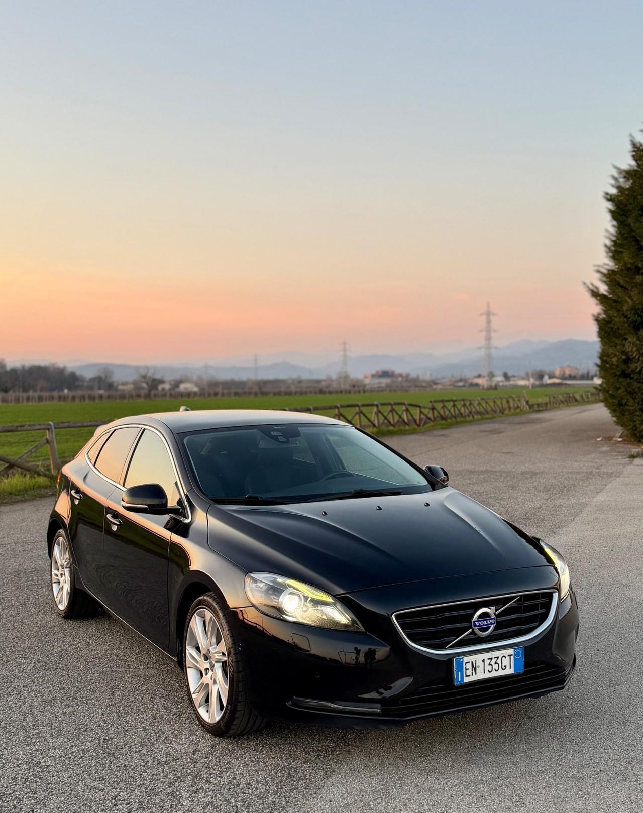 Volvo V40 D3 Geartronic Summum