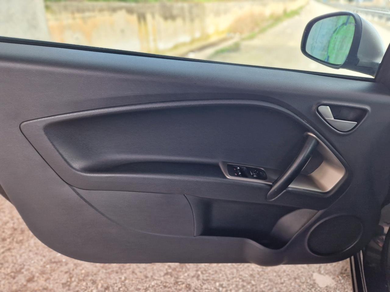 Alfa Romeo MiTo 1.3 JTDm-2 95 CV S&S Distinctive