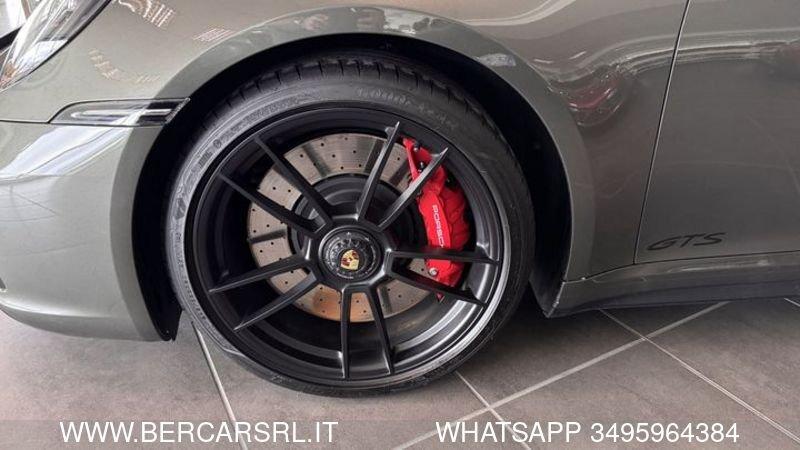 Porsche 911 Carrera 4 GTS Cabriolet