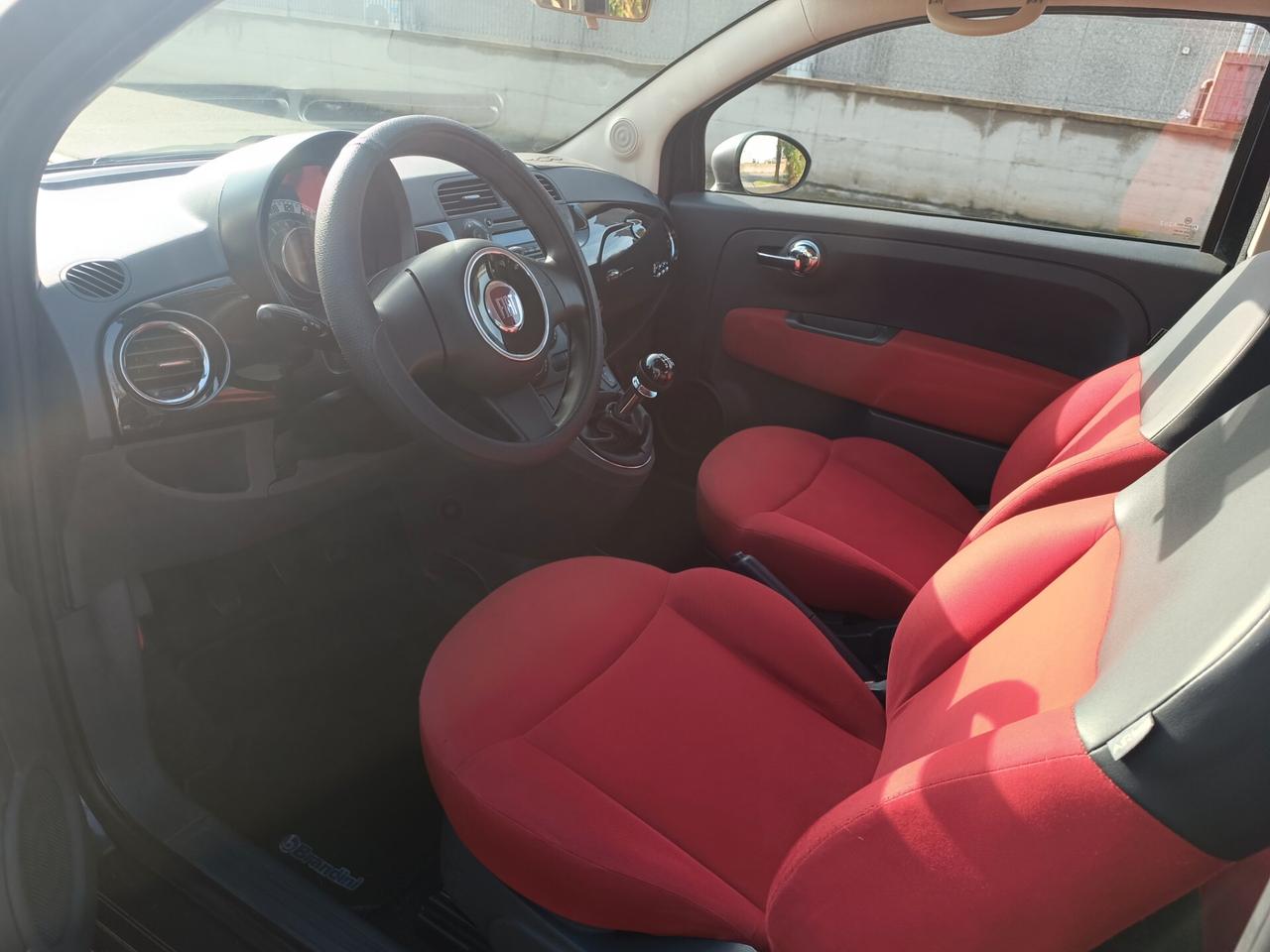 Fiat 500 1.2 SOLAMENTE 110.000 KM NEOPATENTATI