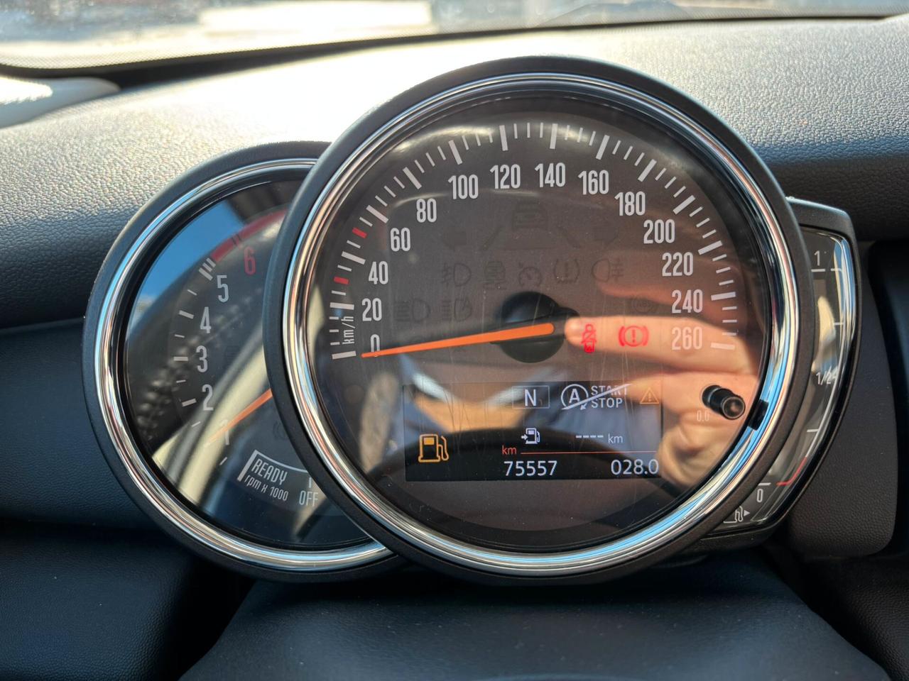 MINI 1.5 ONE D HYPE 5p - FULL-LED