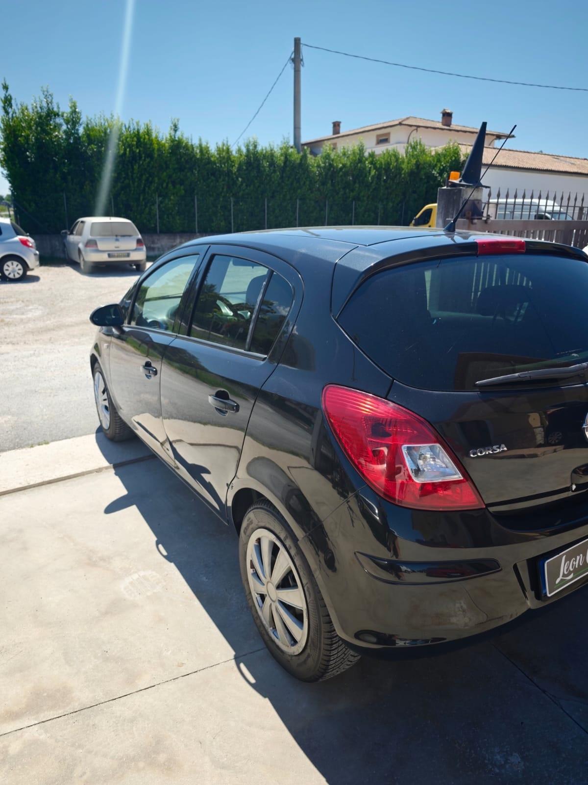 Opel Corsa 1.2 85CV 5 porte GPL-TECH Edition garantita