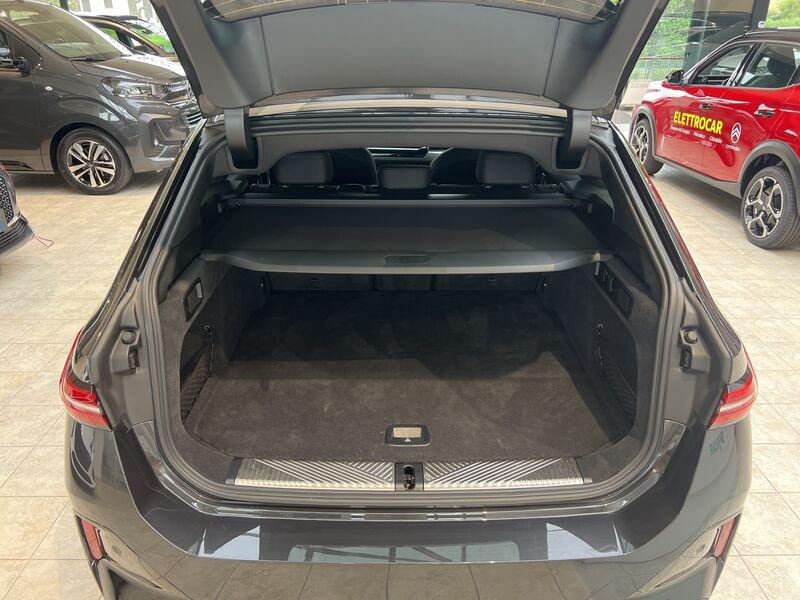 BMW Serie 5 520d 48V xDrive Touring Msport