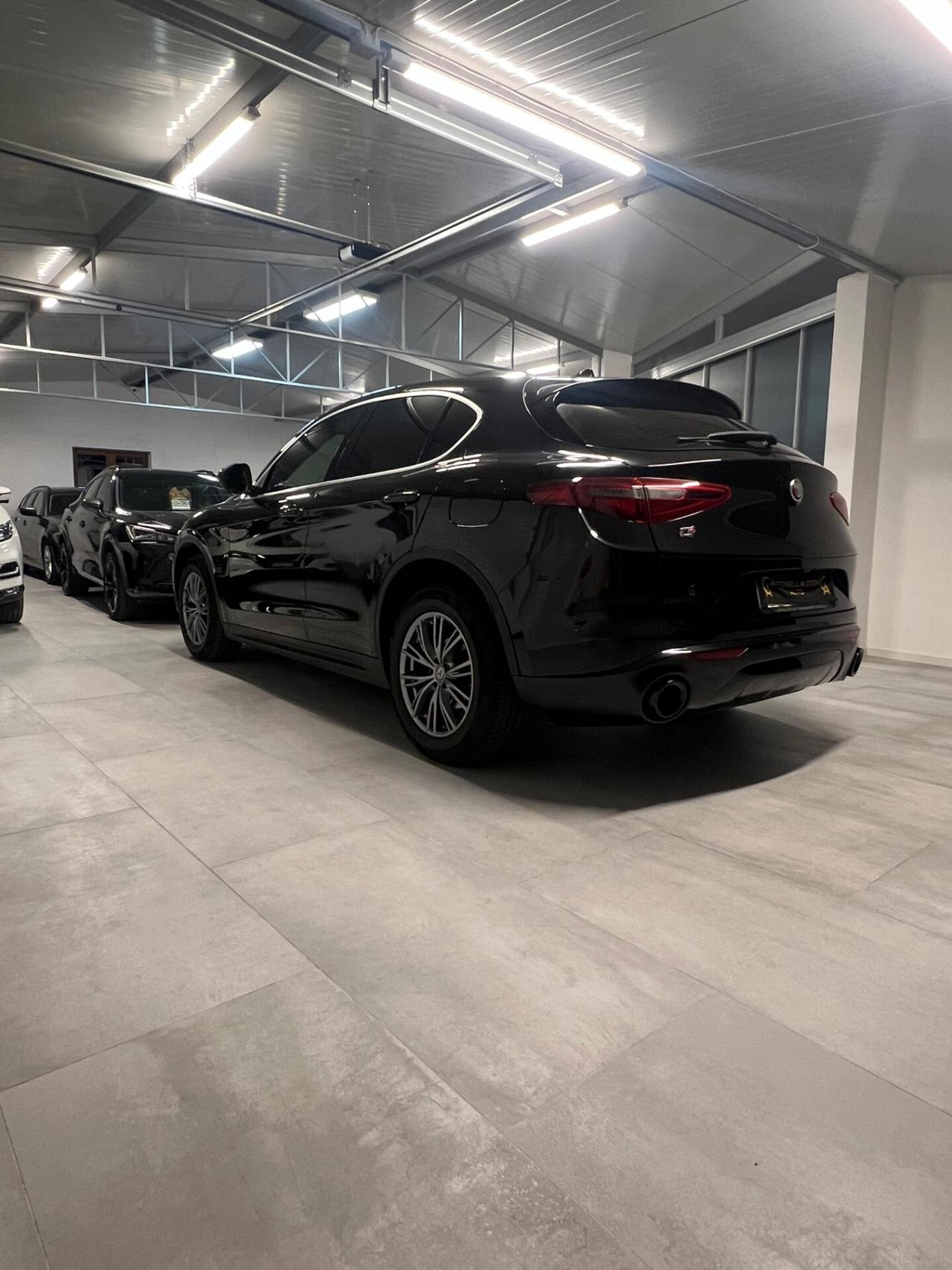 Alfa Romeo Stelvio 2.2 Turbodiesel 180 CV AT8 Q4 Super