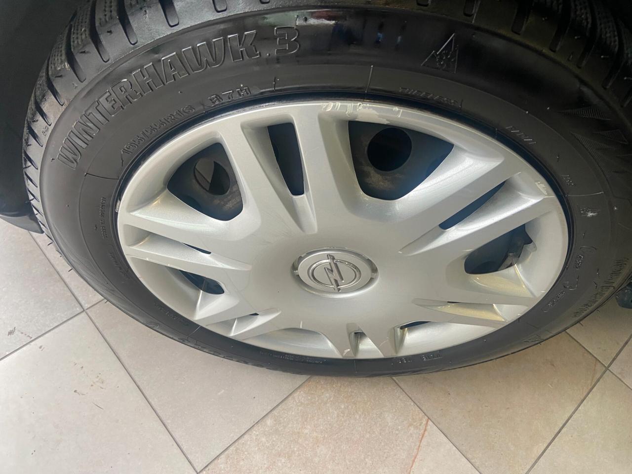 Opel Corsa 1.4 90CV GPL Tech 5 porte Advance