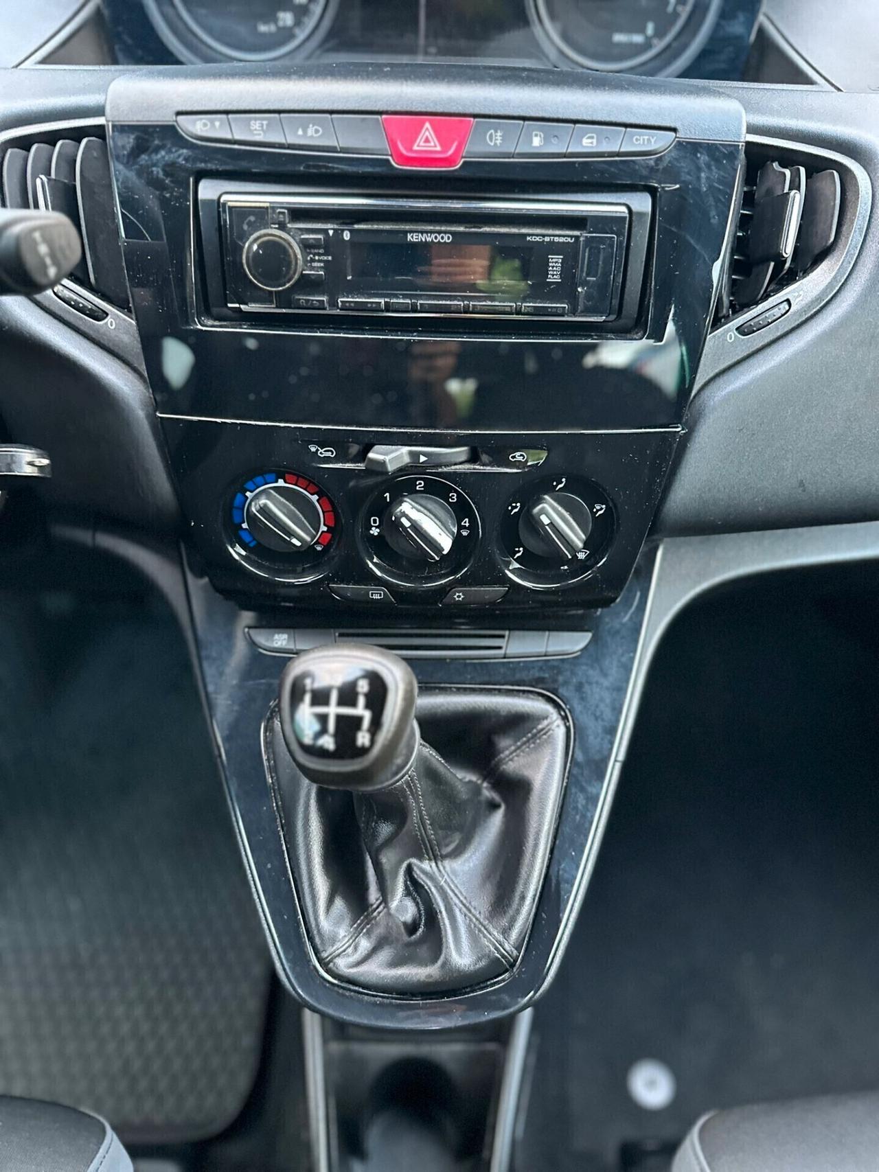 Lancia Ypsilon ANNO 2019 1.2 ECOCHIC GPL DI SERIE