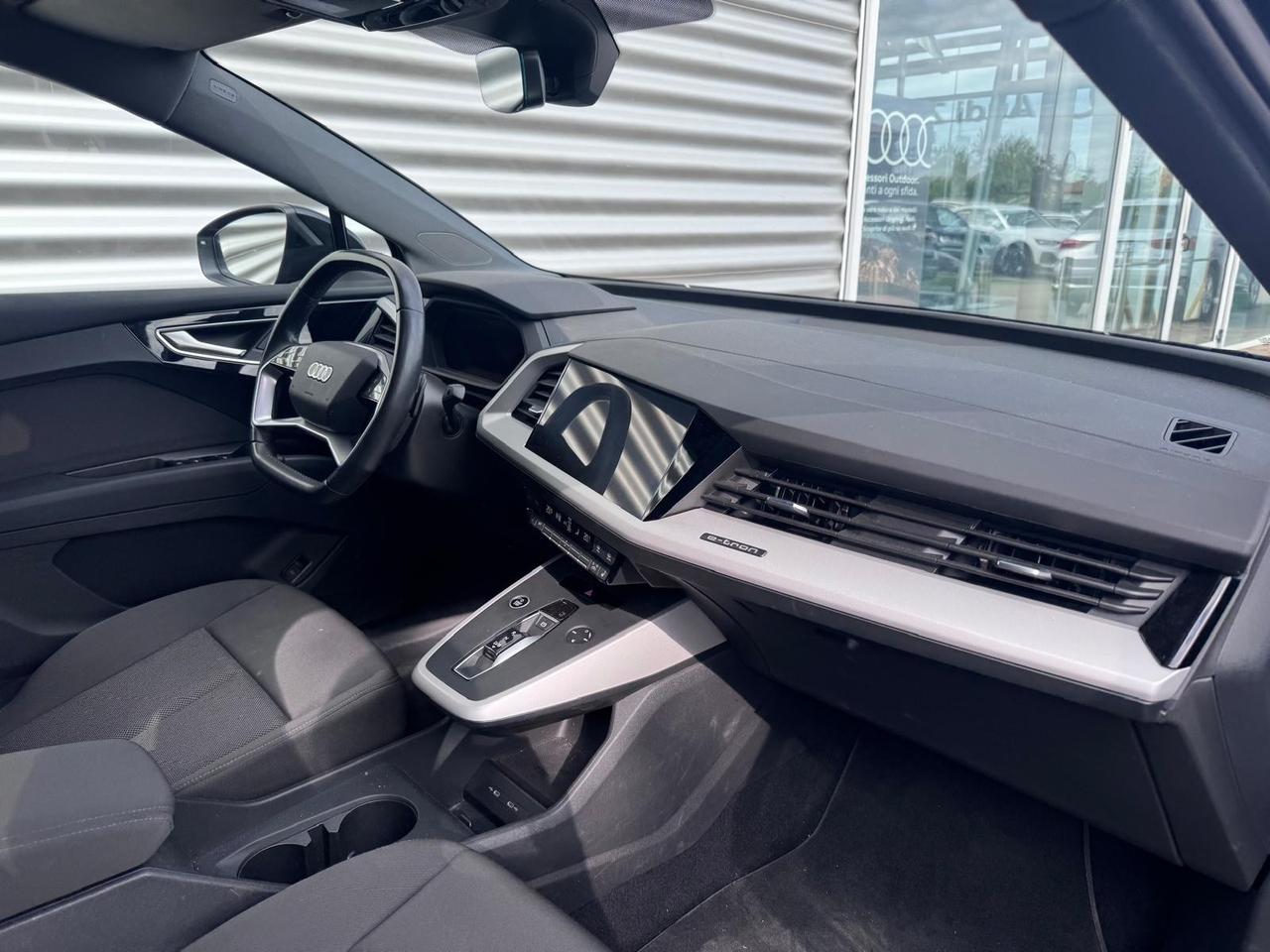 AUDI Q4 SPORTBACK 40 E-TRON BUSINESS