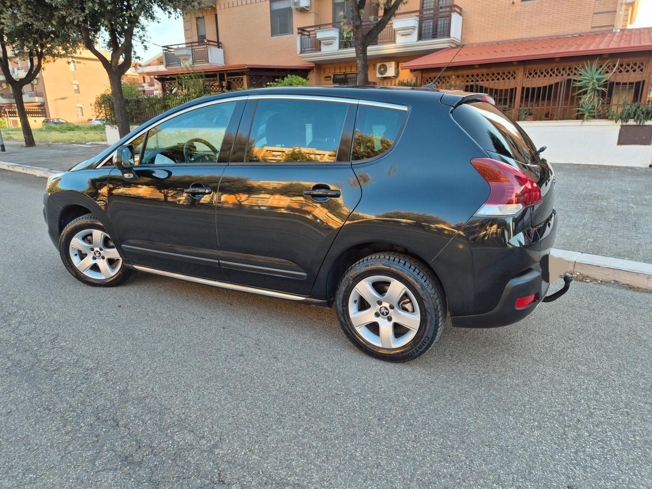 Peugeot 3008 1.6 hdi 115cv tetto panoramico 2016 gangio traino