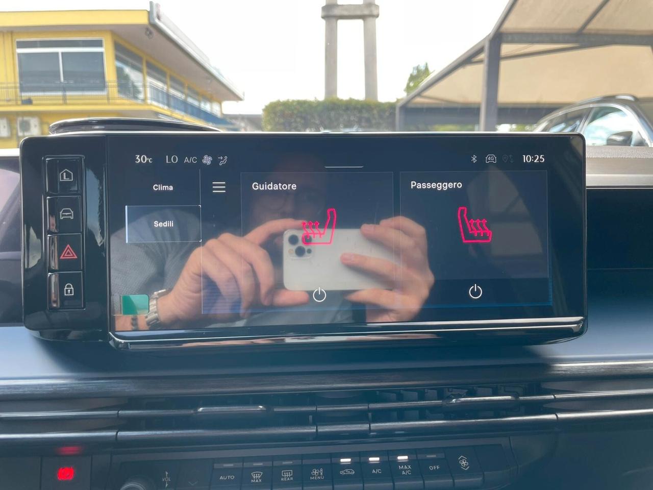 Lancia Ypsilon Hybrid e-DCT Edizione Cassina