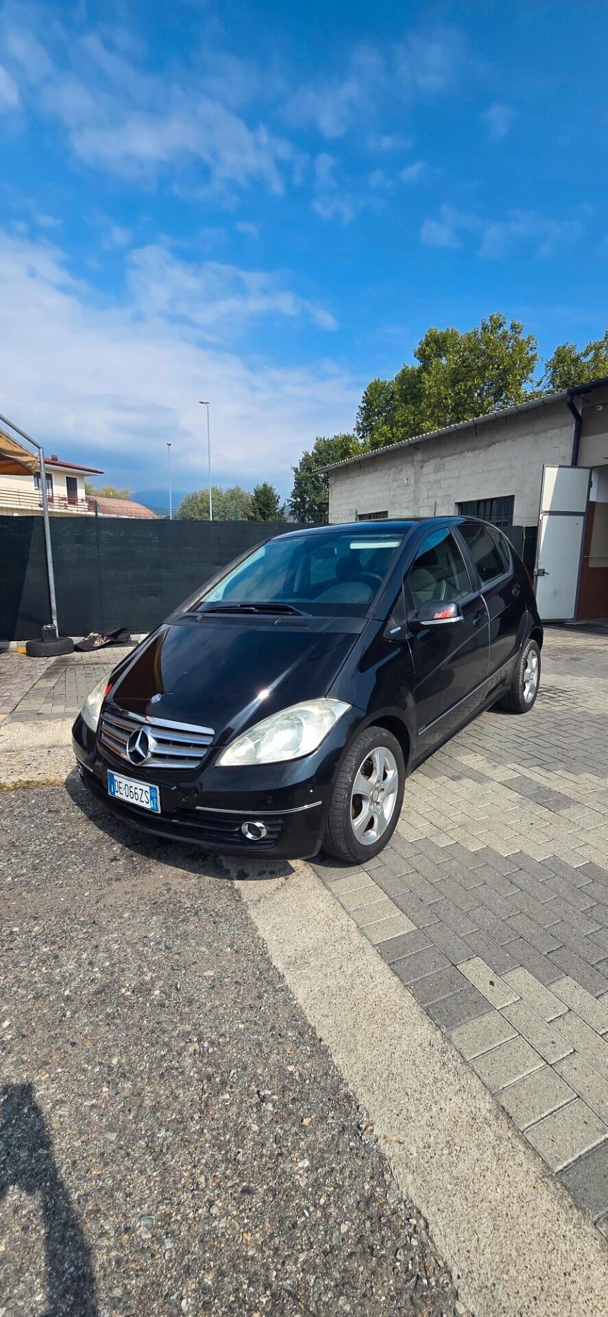 Mercedes-benz A 160 BlueEFFICIENCY anno 2011