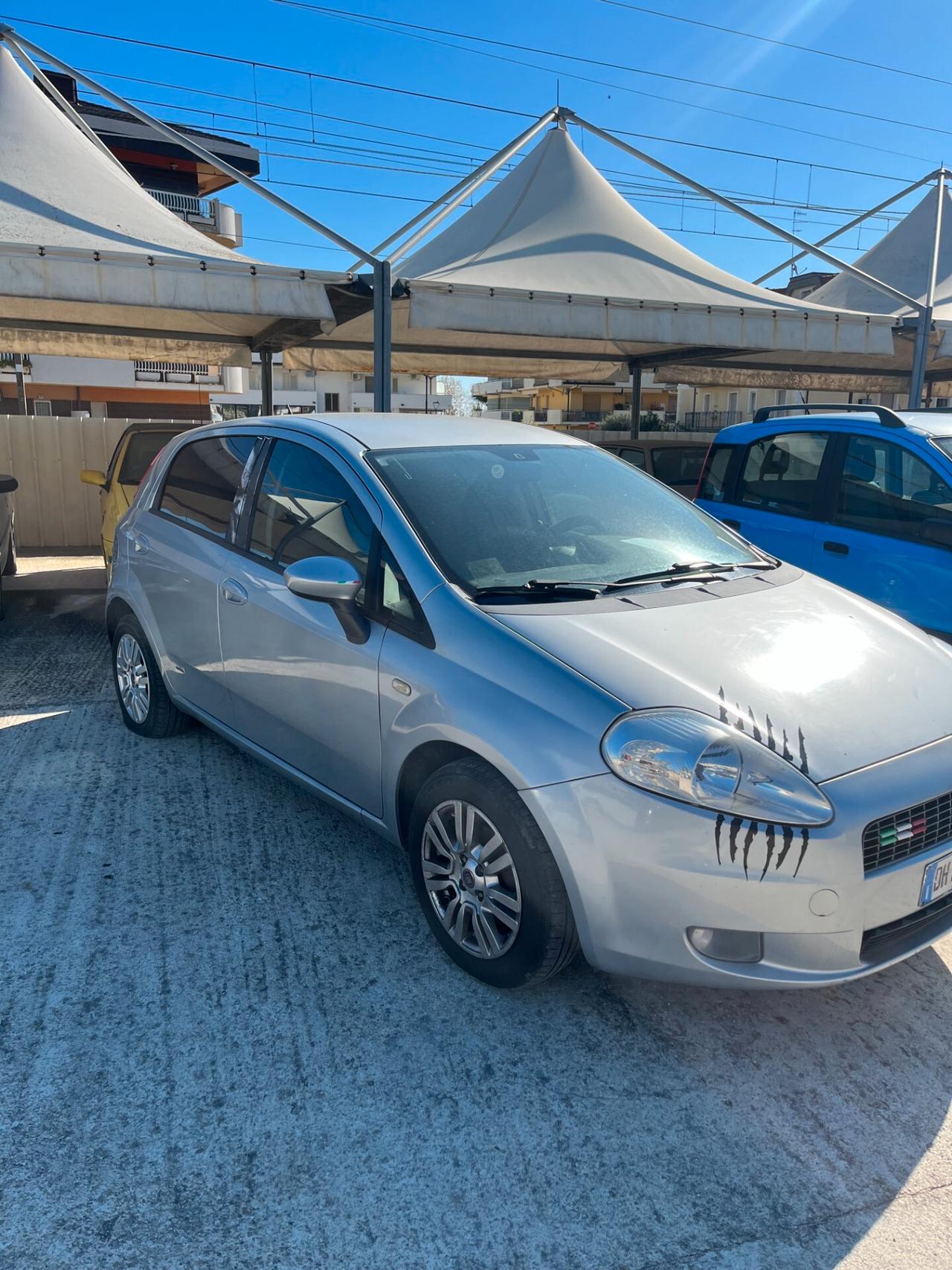 Fiat Grande Punto 1.3 MJT 75 CV 5 porte Dynamic