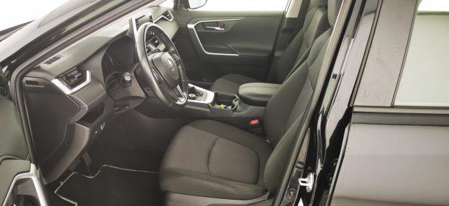 TOYOTA RAV 4 MY23 RAV4 2.5 HV (222CV) E-CVT AWD-i Business
