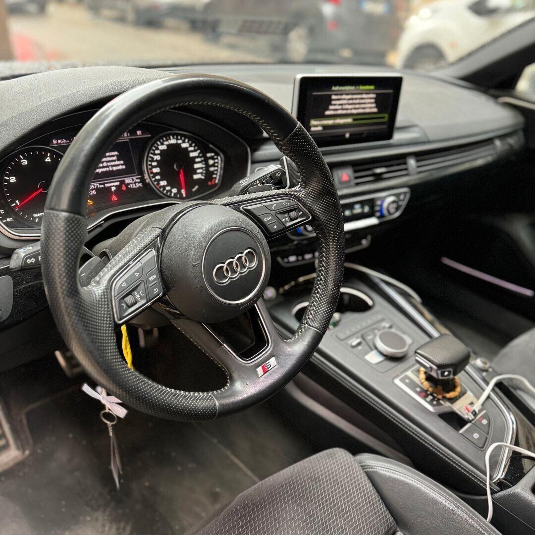 Audi A4 S-Line - Full Optional