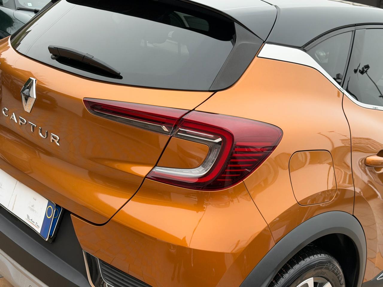 Renault Captur 1.0 TCE 100 cv. INTENS