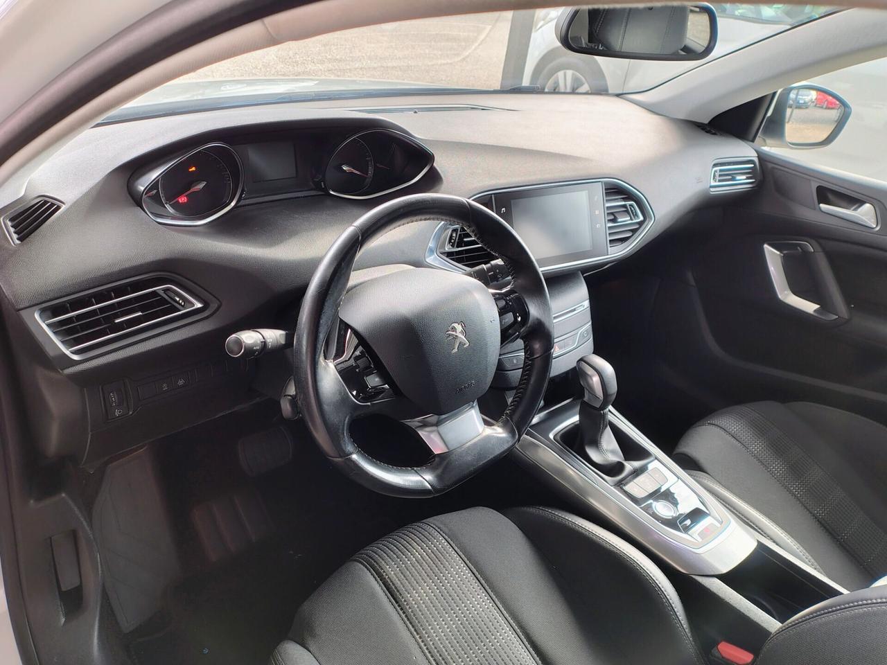Peugeot 308 BlueHDi 120 S&S Business