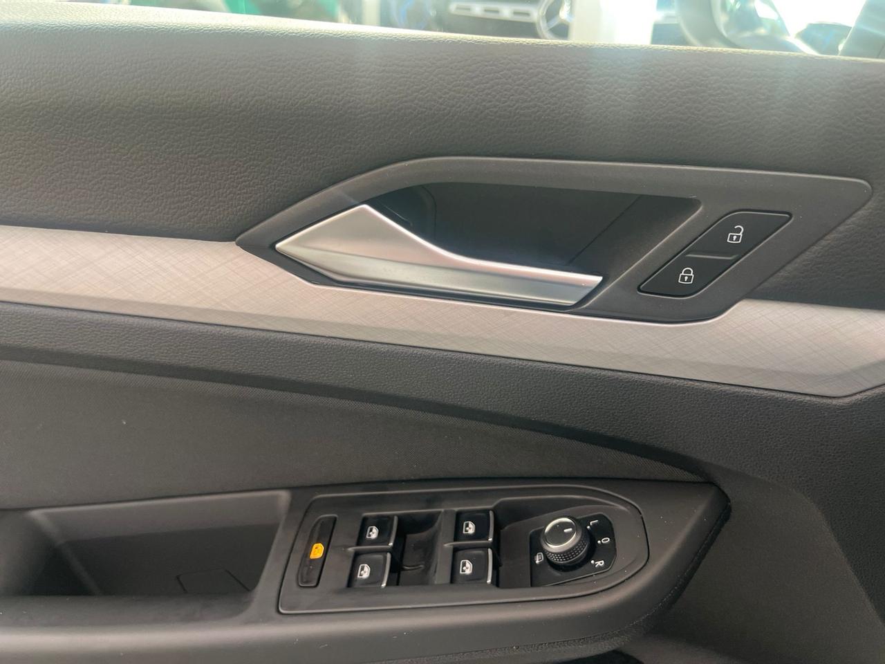 Volkswagen Golf 1.0 eTSI EVO DSG Life