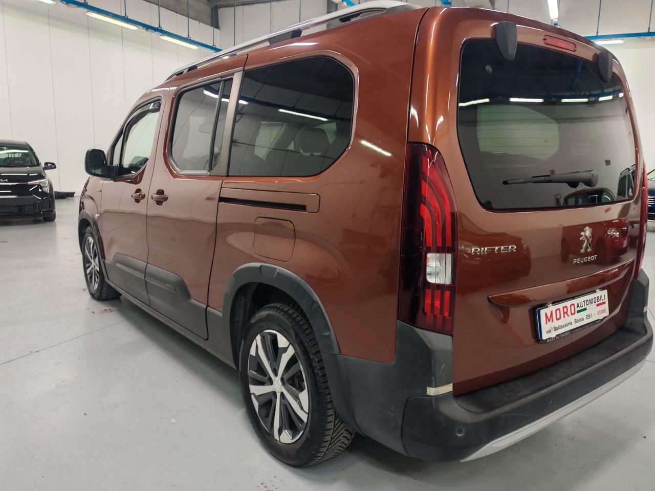 Peugeot Rifter BlueHDi 130 S&S EAT8 GT Line Long