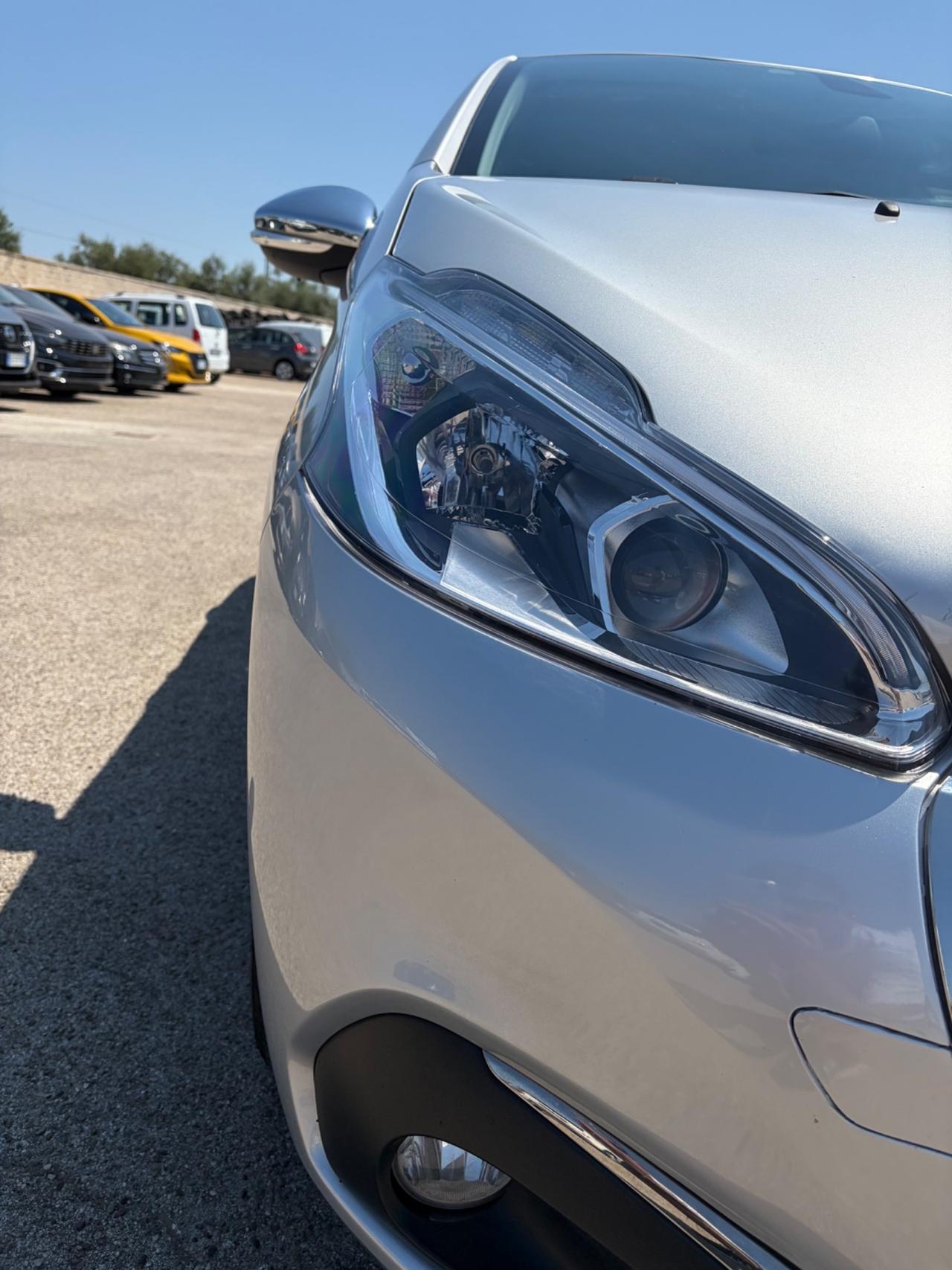 Peugeot 208 BlueHDi 75 5 porte Allure