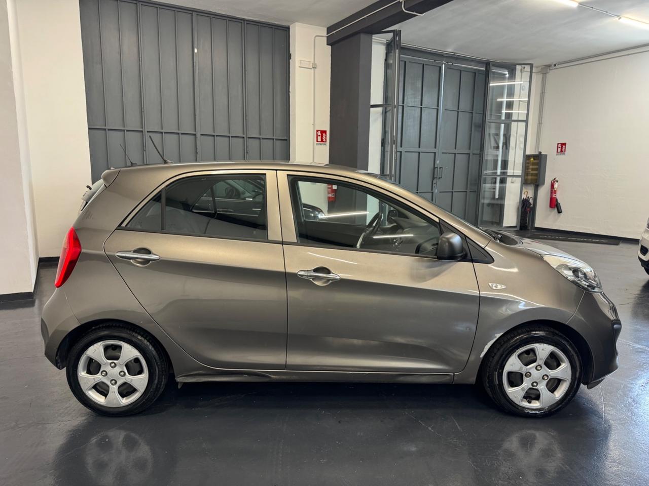 Kia Picanto 1.0 12V 5p Glam GPL NATIVO!