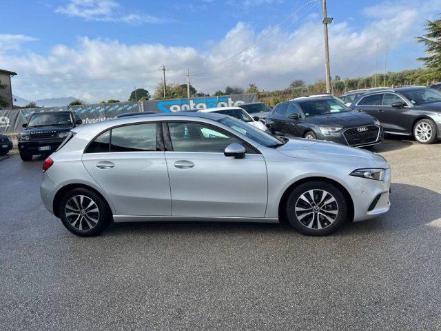 MERCEDES-BENZ A 180 d Automatic 4p. Business