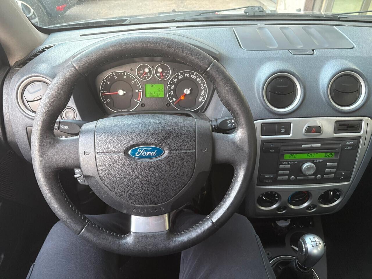 Ford Fusion 1.4i 5 porte Full Optional