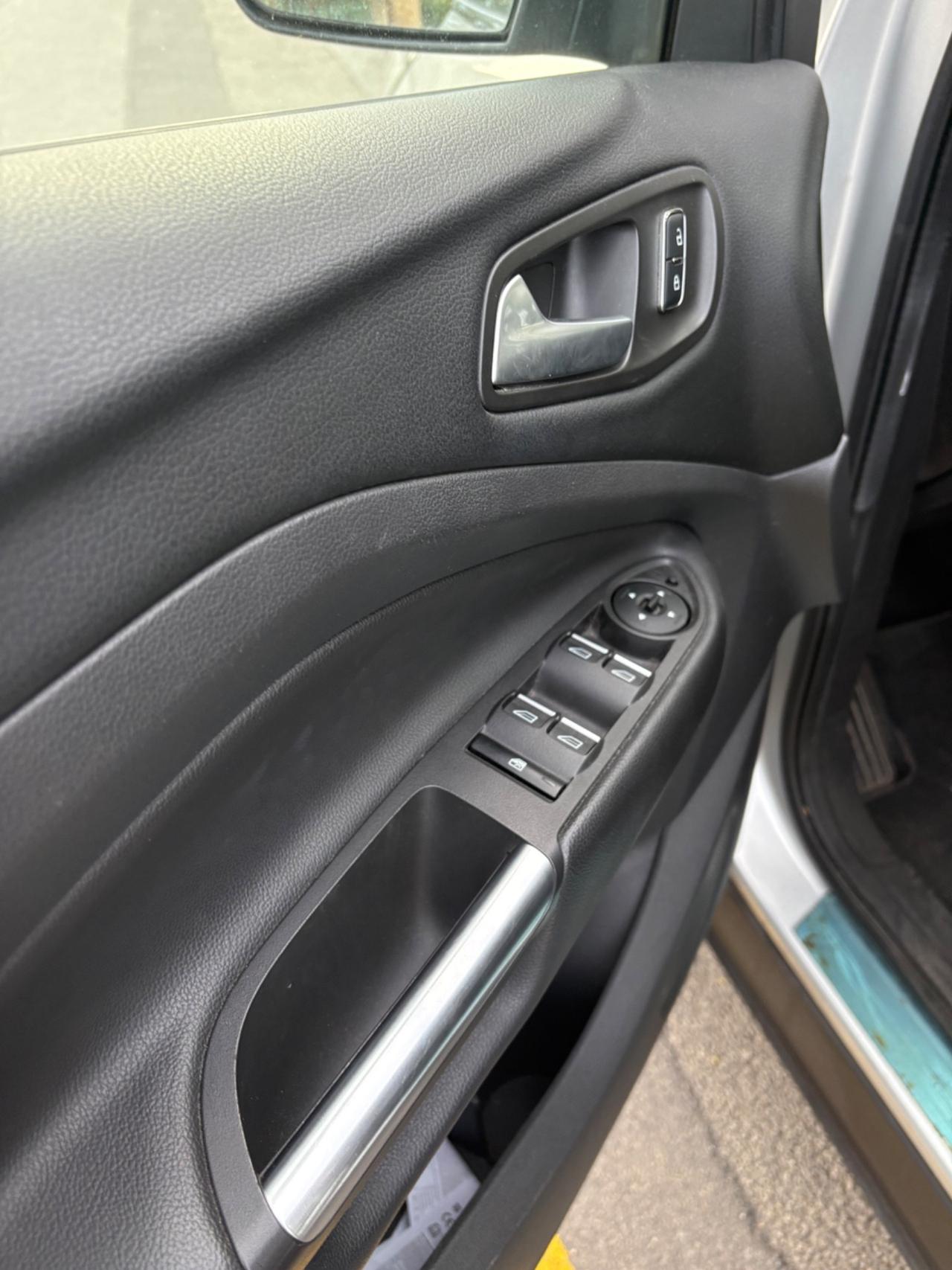 Ford Kuga 2.0 TDCI 150 CV 4WD IVA ESPOSTA