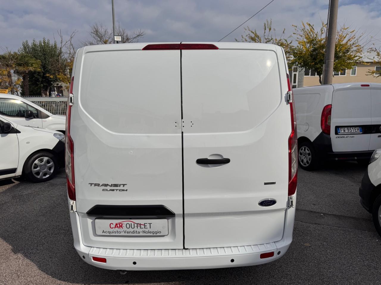 Ford Transit Custom 2.0 TDCI L2 TUTTO TAGLIANDATO PERFETTO!